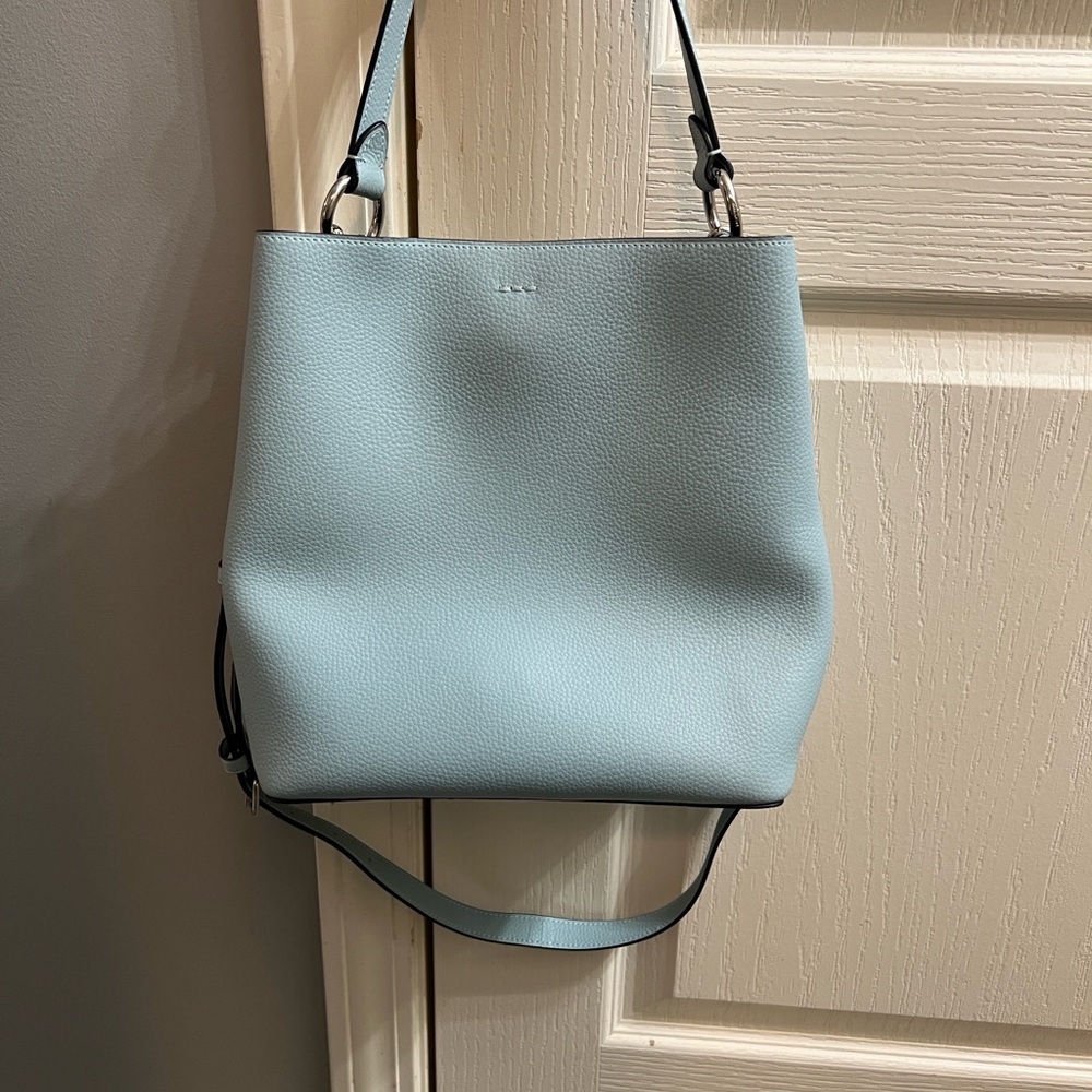 Coach Mollie Bucket Bag Like New! - Picture 3 of 5